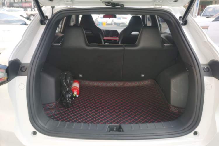 Used CHANGAN X5 PLUS 2024 1.5T DCT Excellence Edition Trunk