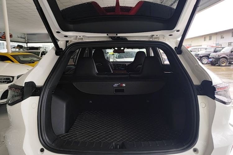 Used CHANGAN X5 PLUS 2024 1.5T DCT Excellence Edition Trunk