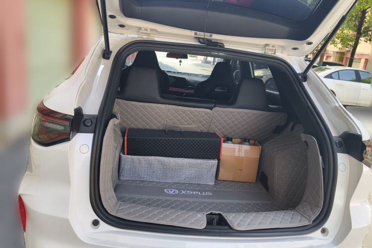 Used CHANGAN X5 PLUS 2024 1.5T DCT Pioneer Edition Trunk
