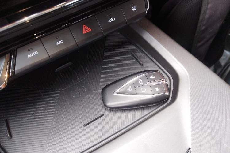 Used CHANGAN X5 PLUS 2024 1.5T DCT ZhiZun Version Vehicle Key