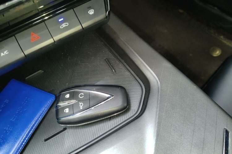 Used CHANGAN X5 PLUS 2024 1.5T DCT Excellence Edition Vehicle Key