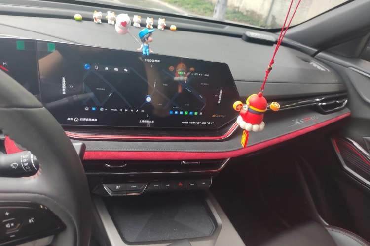 Used CHANGAN X5 PLUS 2025 1.5T DCT Pioneer Edition Audio And AC Panel