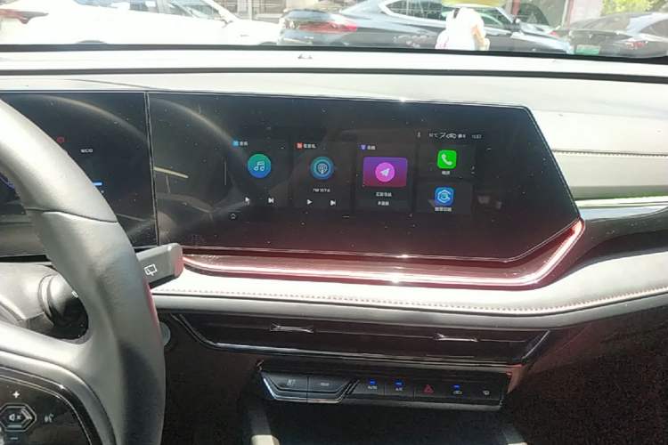 Used CHANGAN X5 PLUS 2025 1.5T DCT High-Energy Version Audio And AC Panel
