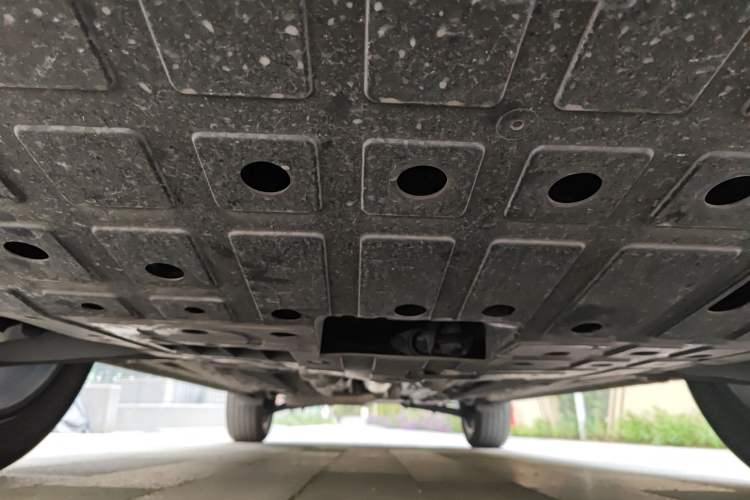 Used CHANGAN X5 PLUS 2025 1.5T DCT Superior Edition Chassis Front
