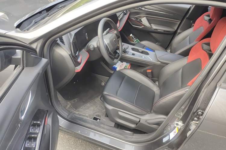 Used CHANGAN X5 PLUS 2025 1.5T DCT Superior Edition Driver Seat