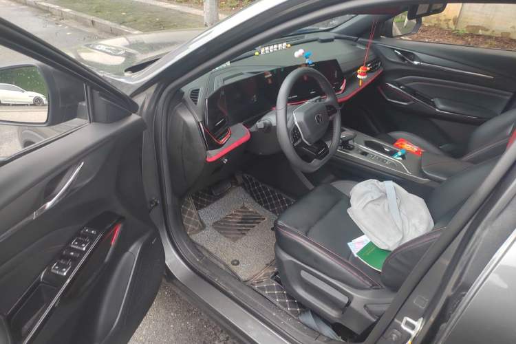 Used CHANGAN X5 PLUS 2025 1.5T DCT Pioneer Edition Driver Seat
