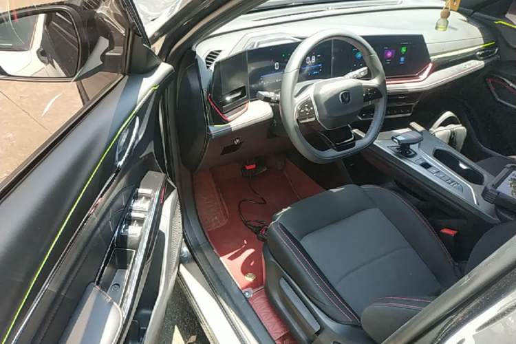 Used CHANGAN X5 PLUS 2025 1.5T DCT High-Energy Version Driver Seat