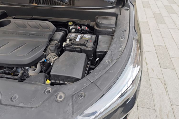 Used CHANGAN X5 PLUS 2025 1.5T DCT Superior Edition Engine Bay Left