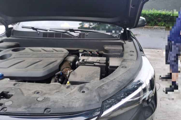 Used CHANGAN X5 PLUS 2025 1.5T DCT High-Energy Version Engine Bay Left