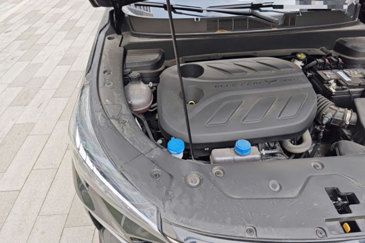 Used CHANGAN X5 PLUS 2025 1.5T DCT Superior Edition Engine Bay Right