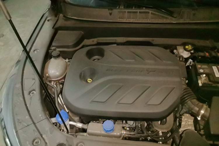 Used CHANGAN X5 PLUS 2025 1.5T DCT Pioneer Edition Engine Bay Right