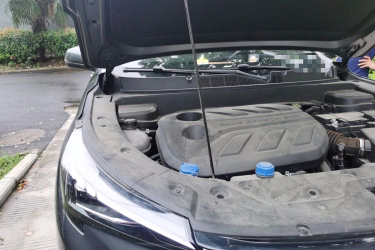 Used CHANGAN X5 PLUS 2025 1.5T DCT High-Energy Version Engine Bay Right