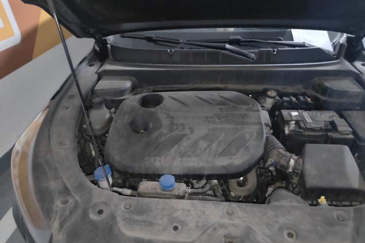 Used CHANGAN X5 PLUS 2025 1.5T DCT High-Energy Version Engine Bay Right