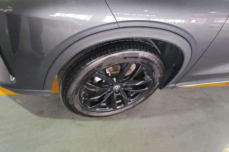 Used CHANGAN X5 PLUS 2025 1.5T DCT High-Energy Version Exterior 4