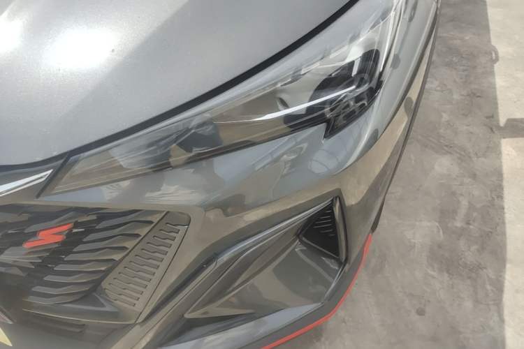 Used CHANGAN X5 PLUS 2025 1.5T DCT Pioneer Edition Left Front Headlight