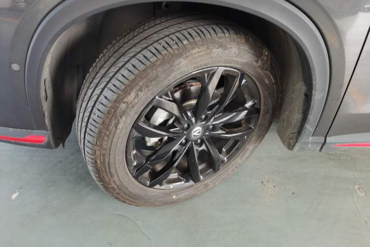Used CHANGAN X5 PLUS 2025 1.5T DCT ZhiZun Edition Left Front Wheel Hub