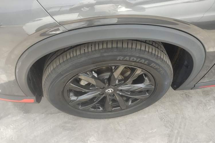 Used CHANGAN X5 PLUS 2025 1.5T DCT Pioneer Edition Left Front Wheel Hub