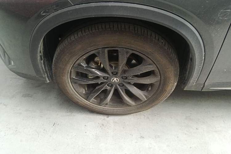 Used CHANGAN X5 PLUS 2025 1.5T DCT High-Energy Version Left Front Wheel Hub