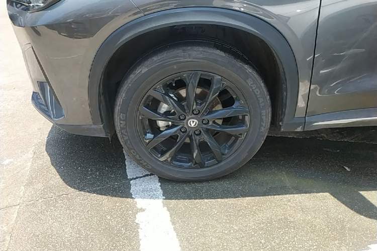 Used CHANGAN X5 PLUS 2025 1.5T DCT High-Energy Version Left Front Wheel Hub