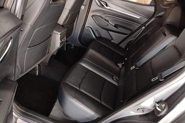 Used CHANGAN X5 PLUS 2025 1.5T DCT Excellence Edition Left Rear Seat