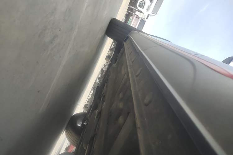 Used CHANGAN X5 PLUS 2025 1.5T DCT Pioneer Edition Left Side Sill