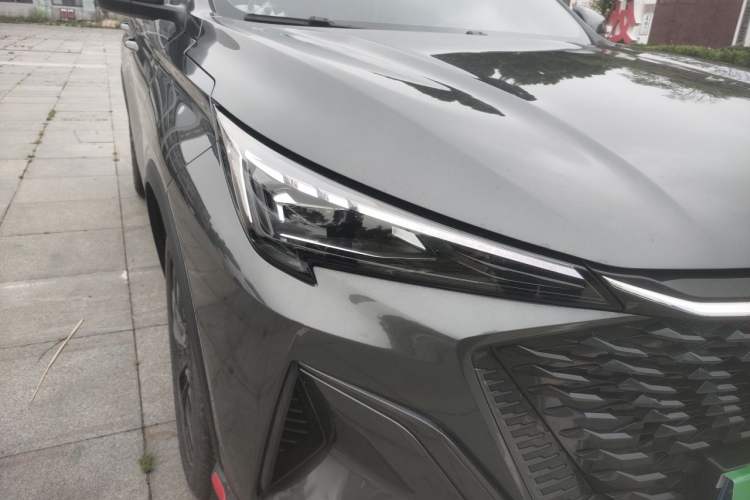 Used CHANGAN X5 PLUS 2025 1.5T DCT Pioneer Edition Right Front Headlight