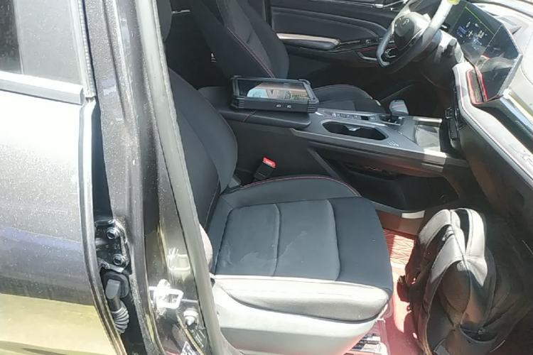 Used CHANGAN X5 PLUS 2025 1.5T DCT High-Energy Version Right Front Seat