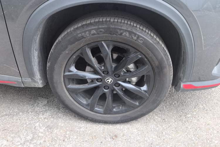 Used CHANGAN X5 PLUS 2025 1.5T DCT Pioneer Edition Right Front Wheel Hub