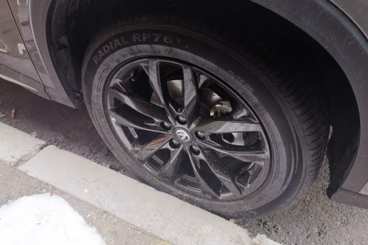 Used CHANGAN X5 PLUS 2025 1.5T DCT High-Energy Version Right Front Wheel Hub