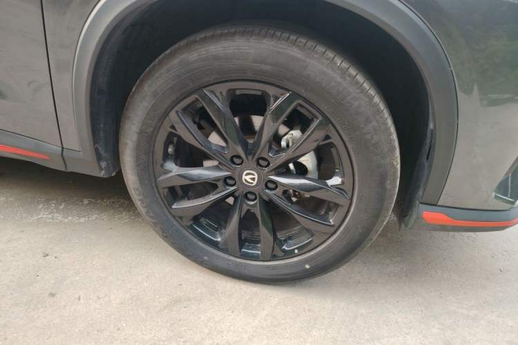 Used CHANGAN X5 PLUS 2025 1.5T DCT Excellence Edition Right Front Wheel Hub