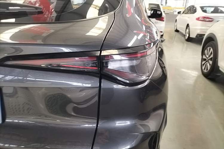 Used CHANGAN X5 PLUS 2025 1.5T DCT High-Energy Version Right Rear Taillight