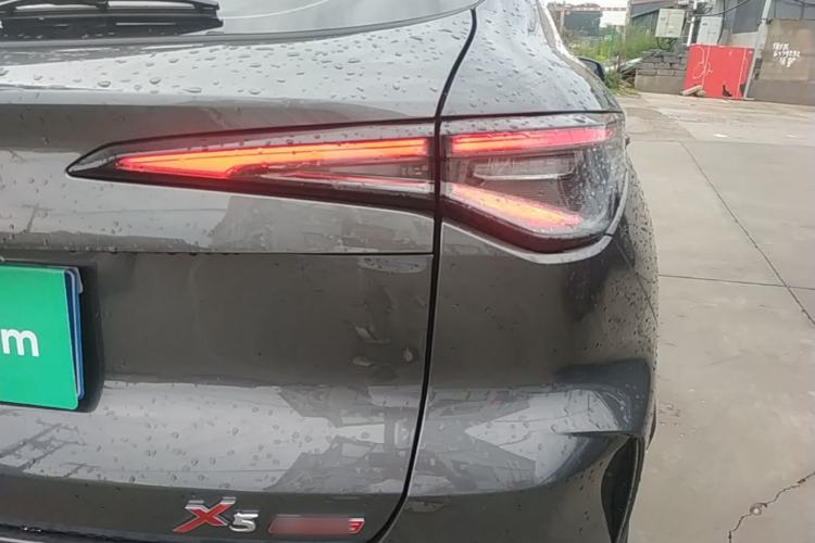 Used CHANGAN X5 PLUS 2025 1.5T DCT High-Energy Version Right Rear Taillight