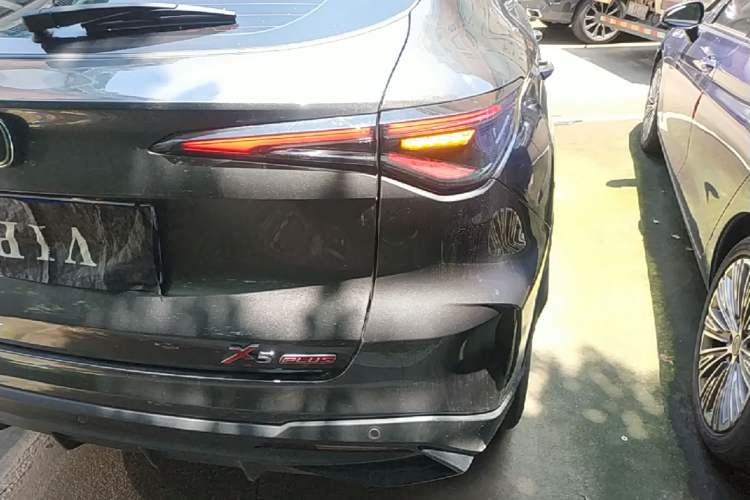 Used CHANGAN X5 PLUS 2025 1.5T DCT High-Energy Version Right Rear Taillight