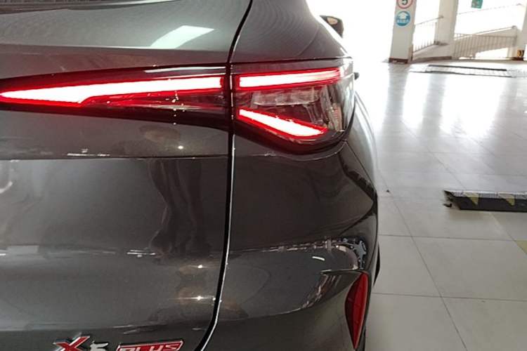 Used CHANGAN X5 PLUS 2025 1.5T DCT Excellence Edition Right Rear Taillight