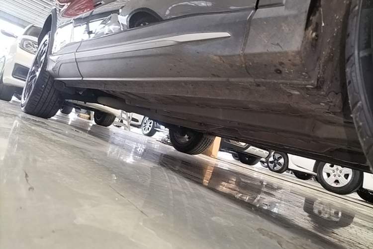 Used CHANGAN X5 PLUS 2025 1.5T DCT High-Energy Version Right Side Sill