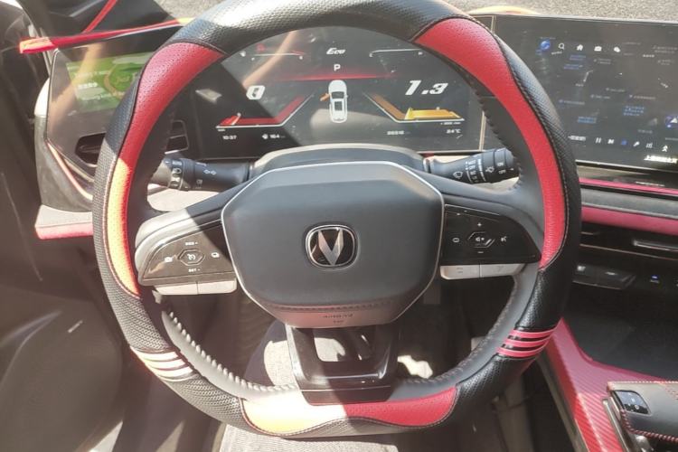 Used CHANGAN X5 PLUS 2025 1.5T DCT Superior Edition Steering Wheel