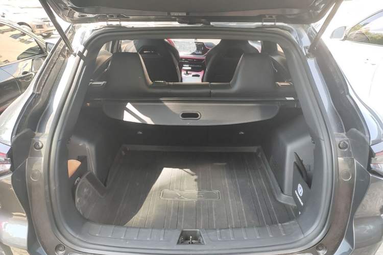 Used CHANGAN X5 PLUS 2025 1.5T DCT Superior Edition Trunk