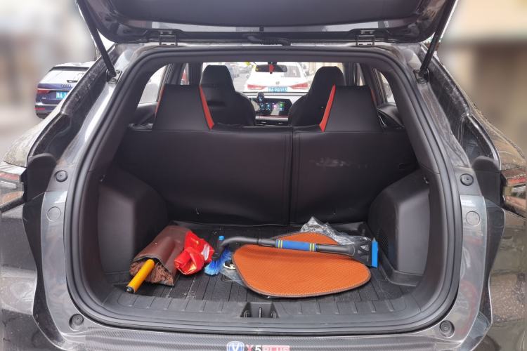 Used CHANGAN X5 PLUS 2025 1.5T DCT High-Energy Version Trunk