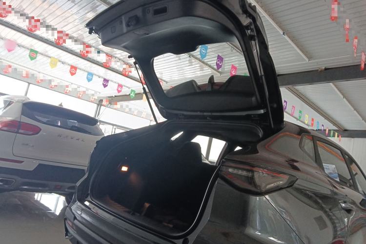 Used CHANGAN X5 PLUS 2025 1.5T DCT High-Energy Version Trunk