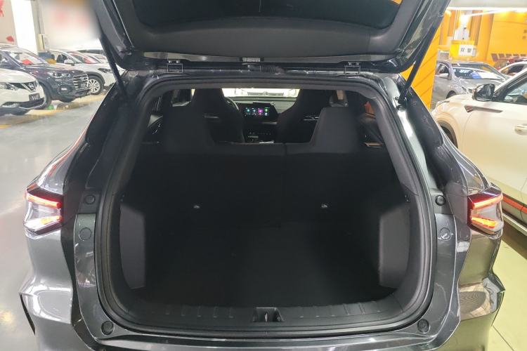 Used CHANGAN X5 PLUS 2025 1.5T DCT High-Energy Version Trunk