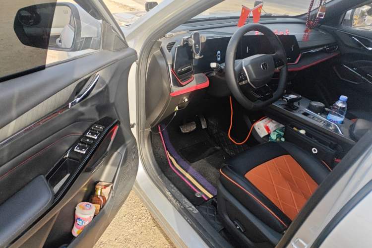 Used CHANGAN X5 PLUS 2025 1.5T DCT Excellence Edition Driver Seat
