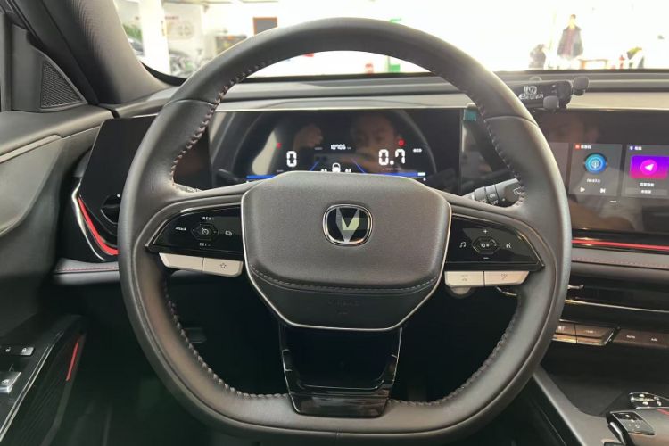 Used CHANGAN X5 PLUS 2025 1.5T DCT High-Energy Version Interior 4