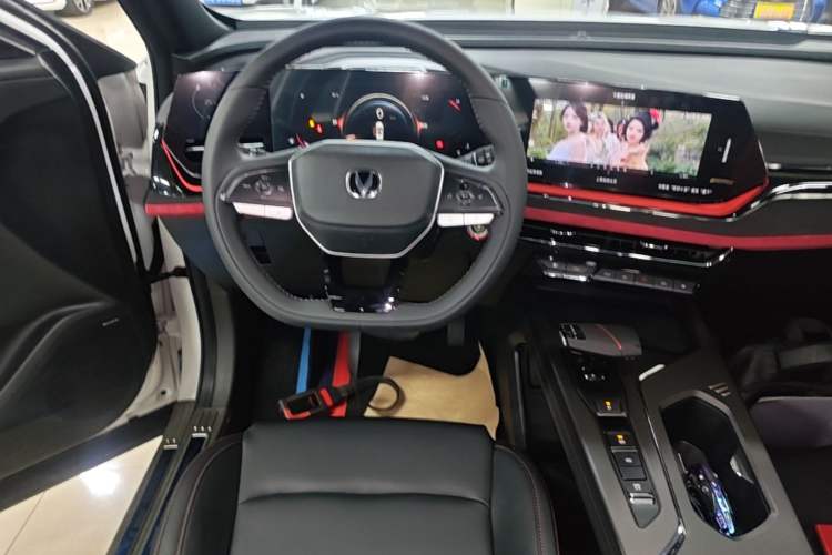 Used CHANGAN X5 PLUS 2025 1.5T DCT Pioneer Edition Audio And AC Panel