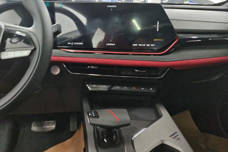 Used CHANGAN X5 PLUS 2025 1.5T DCT Pioneer Edition Audio And AC Panel