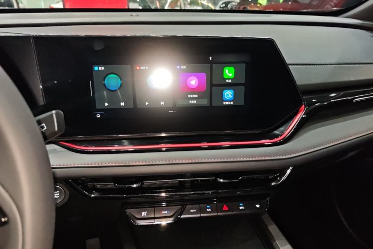 Used CHANGAN X5 PLUS 2025 1.5T DCT High-Energy Version Audio And AC Panel