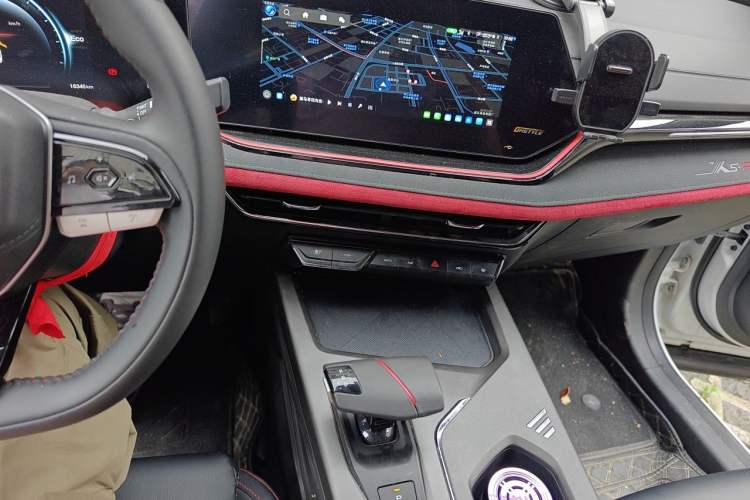 Used CHANGAN X5 PLUS 2025 1.5T DCT Pioneer Edition Audio And AC Panel