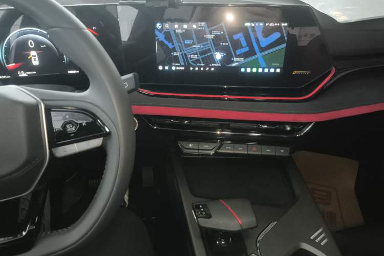 Used CHANGAN X5 PLUS 2025 1.5T DCT Pioneer Edition Audio And AC Panel