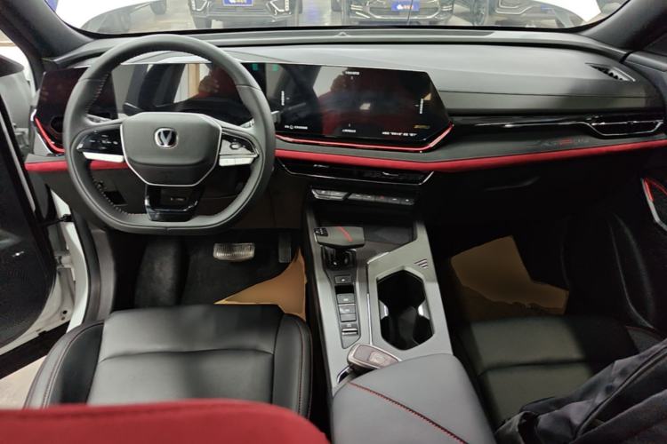 Used CHANGAN X5 PLUS 2025 1.5T DCT Pioneer Edition Center Console