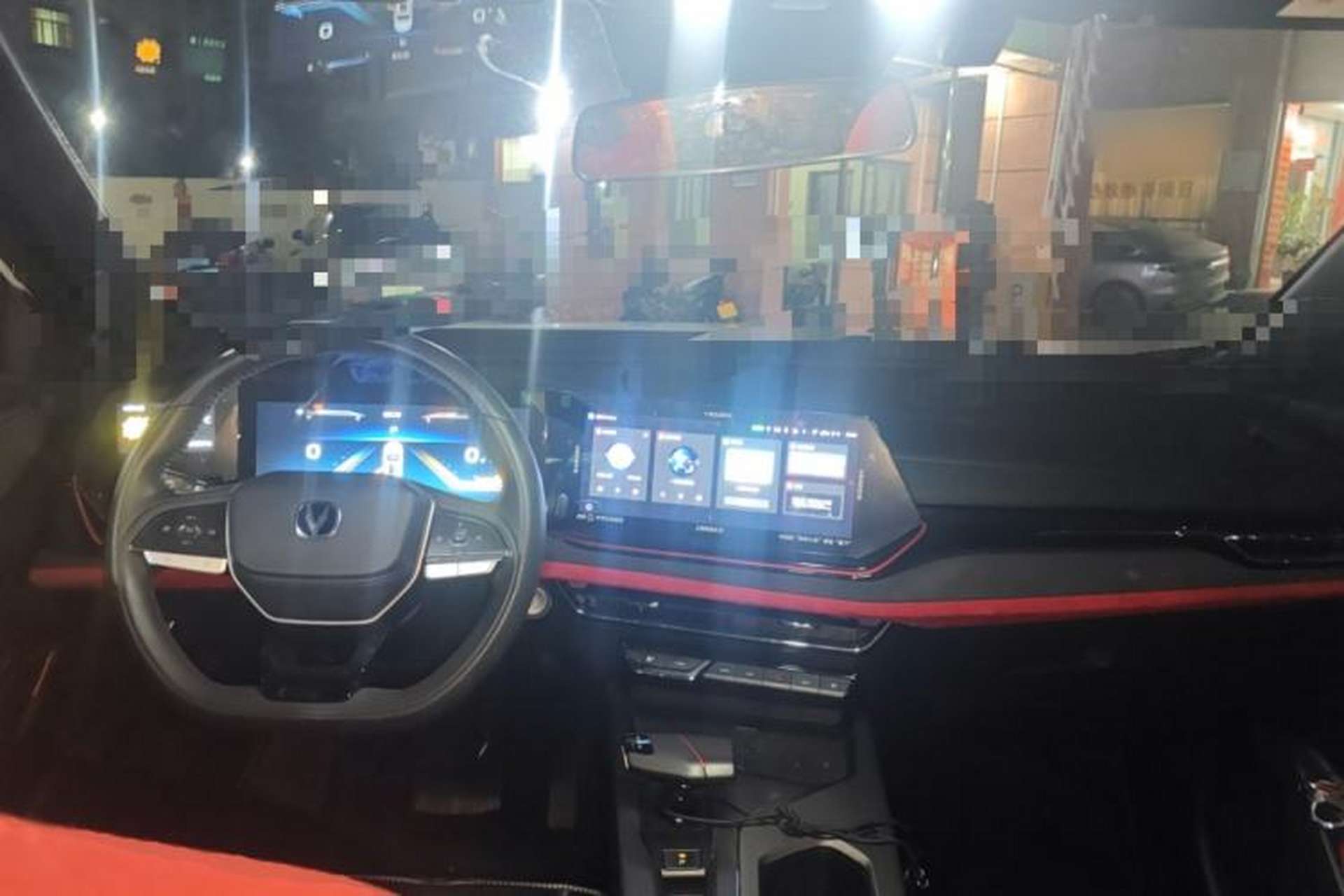 Used CHANGAN X5 PLUS 2025 1.5T DCT Excellence Edition Center Console