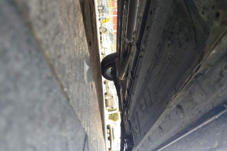 Used CHANGAN X5 PLUS 2025 1.5T DCT Pioneer Edition Chassis Front Left